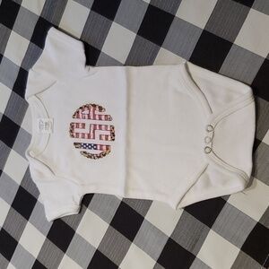 🐻   Onesie USA size 3-6months